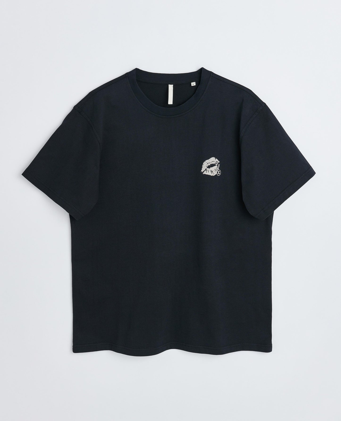 EASY STAFF TEE . BLACK