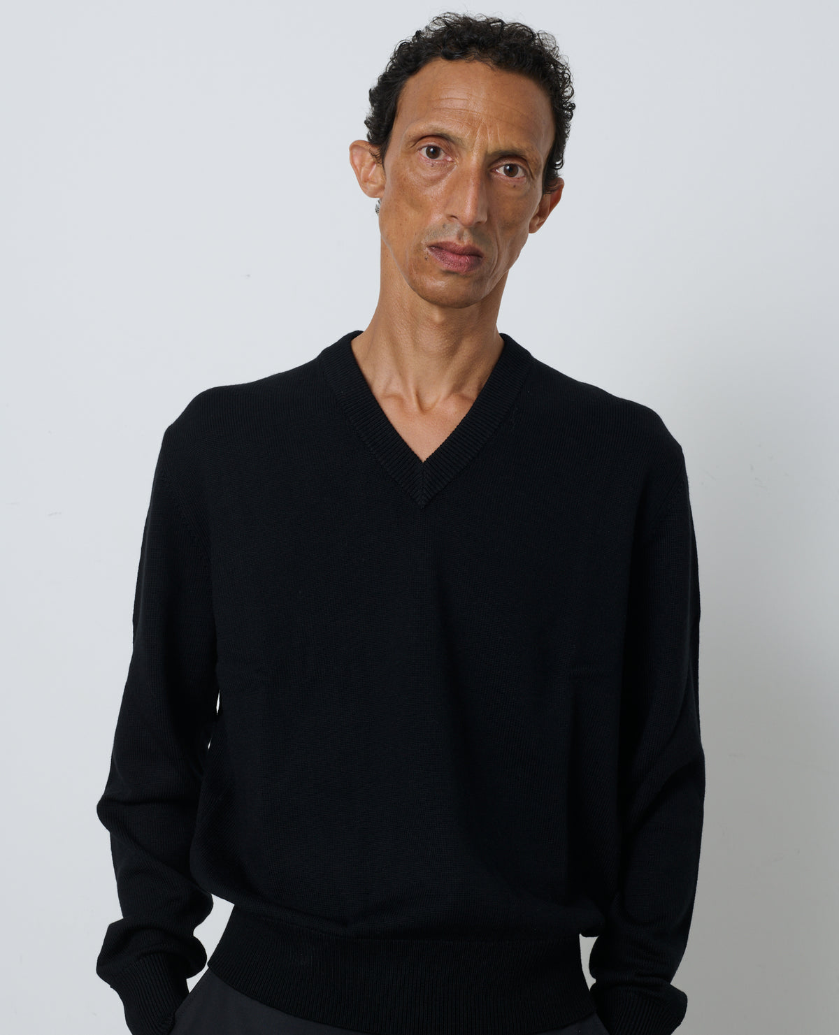 MOON MERINO V NECK
