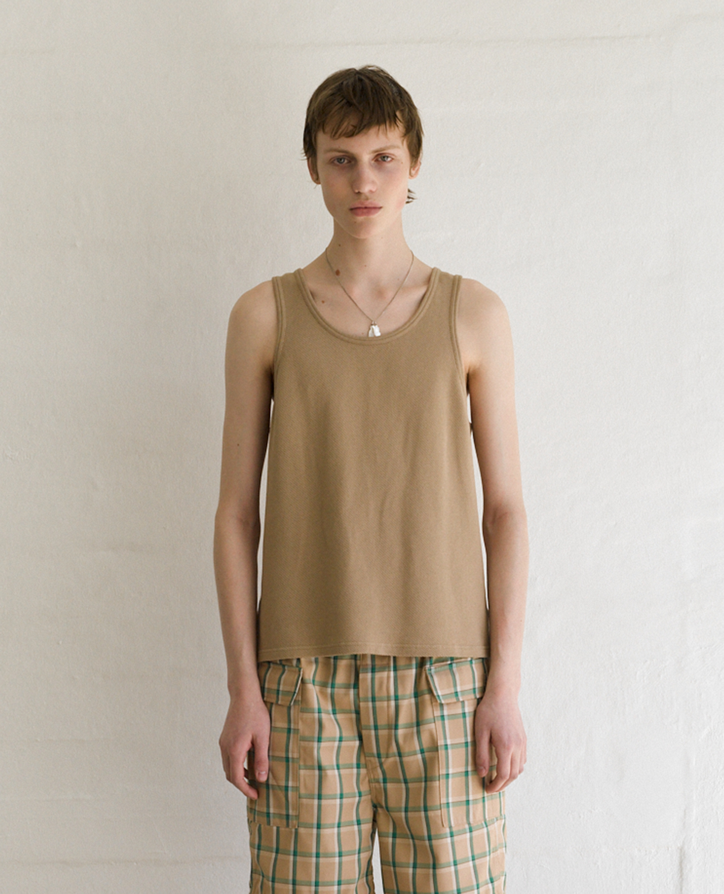 MESH TANK TOP . KHAKI