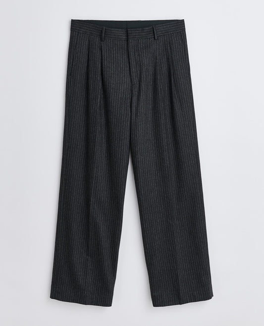 WIDE PLEATED TROUSER . ANTRACITE